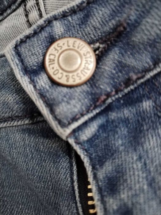 Оригинални слим дънки Levis,Diesel