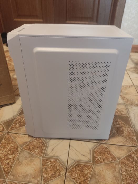 Новые Корпус для ПК Два кулера в комплекте