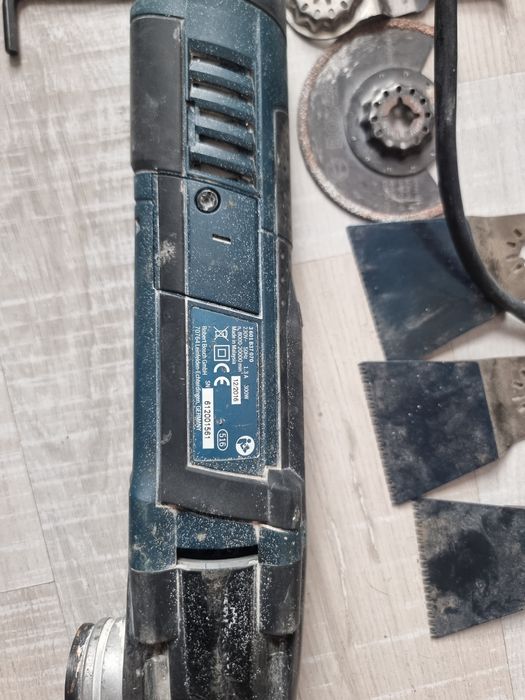 Мултишлайф BOSCH GOP 30-28