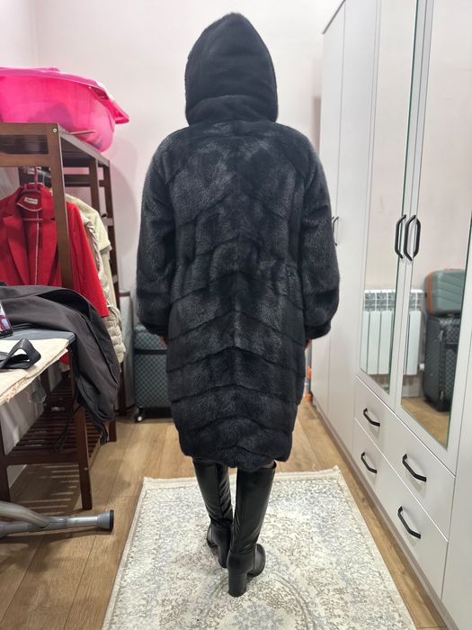 Продам норковую шубу