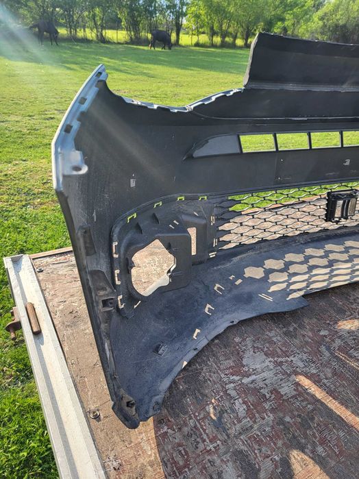 Предна броня vw caddy 2021г