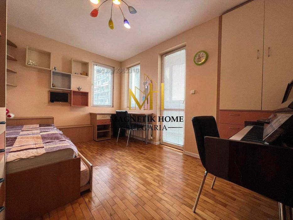 Дава се под наем Тристаен апартамент в Бургас, Лазур - 130 кв.м за 698.19 € - Снимка #9