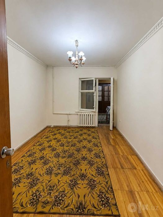 Гунча, Беруний кўчаси - катта квартира (100 M²) без маклера, метро ёни