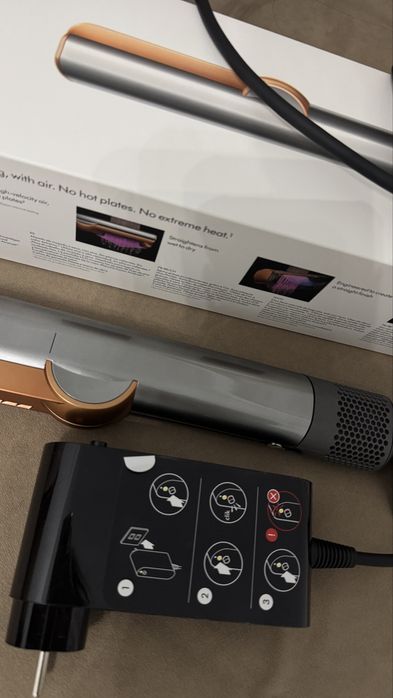 Продам Dyson Airstrat