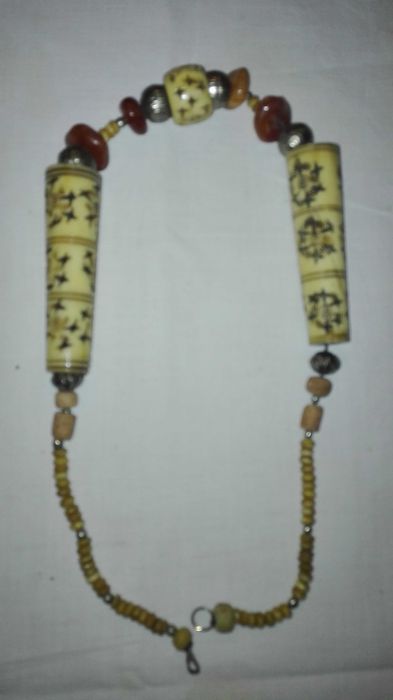 Огърлици от кехлибар, гръцко, френско и дизайнерско колие, обеци