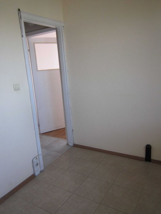 Дава се под наем Двустаен апартамент в Бургас, Славейков - 60 кв.м за 127.5 € - Снимка #9