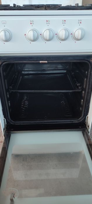 Продам газовую плиту