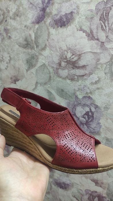 Босоножки . Clarks.