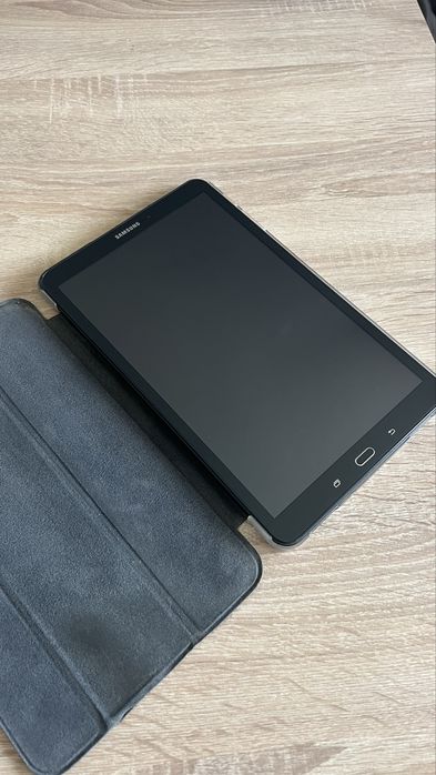 Таблет Samsung Galaxy Tab A