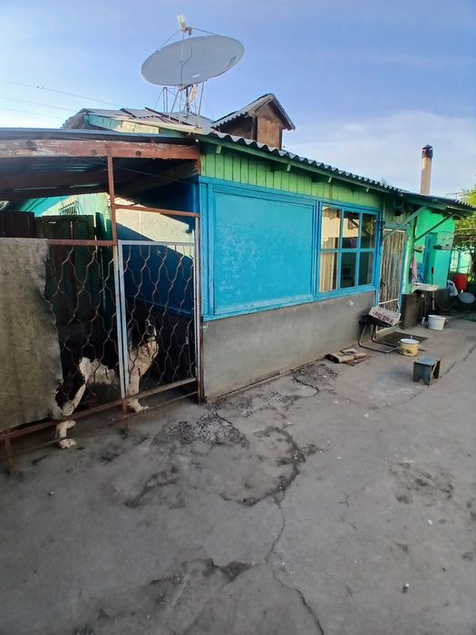 Продаётся дом.срочно.