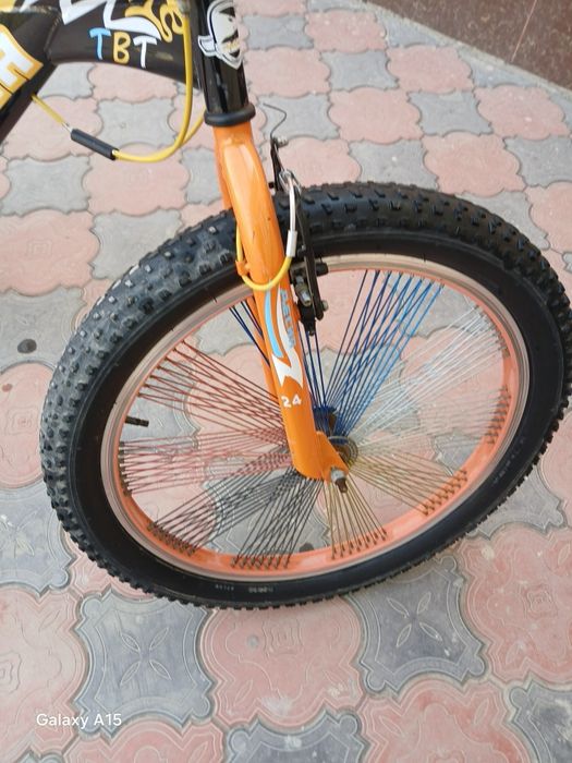 Sastaniyasi zoʻr, koʻpi bilan 3 4 oy haydalgan, uyda turgan velosipet,