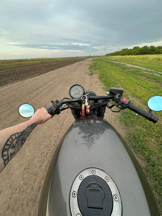 Продам мотоцикл сузуки gs500