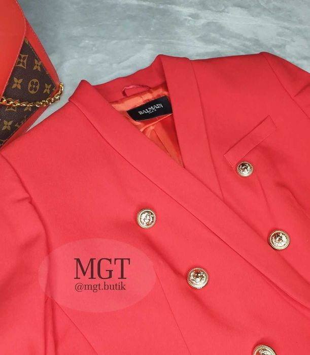 Дамски блеизер Baumen