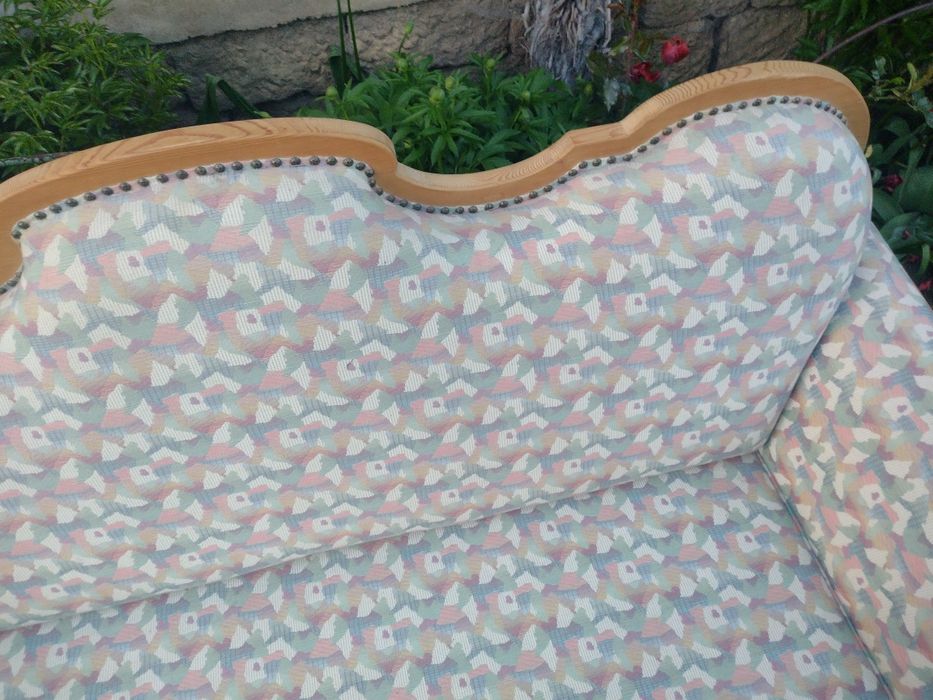 Canapea extensibila din lemn masiv