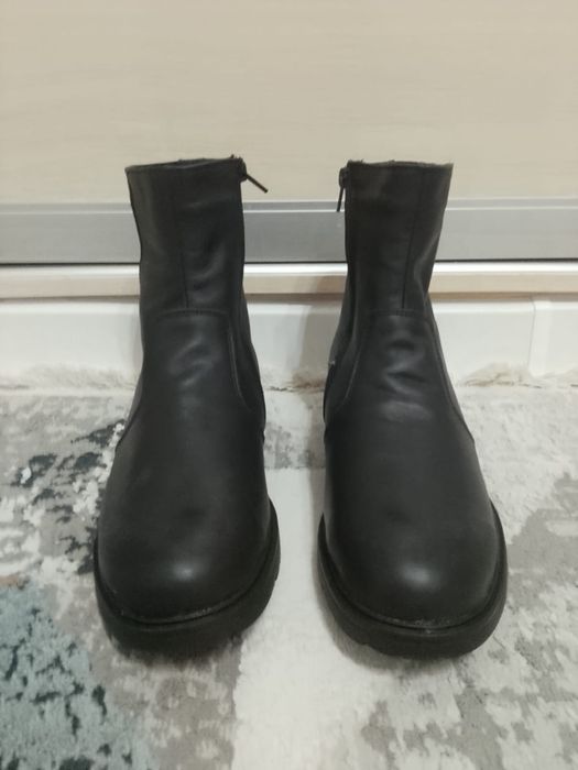 Продам берцы туфли