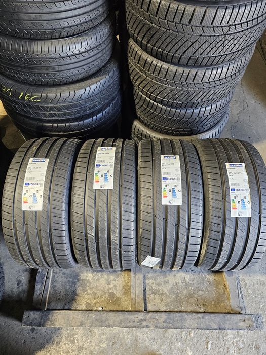 4 anvelope vara noi 255 35 19 Sebring 2026
