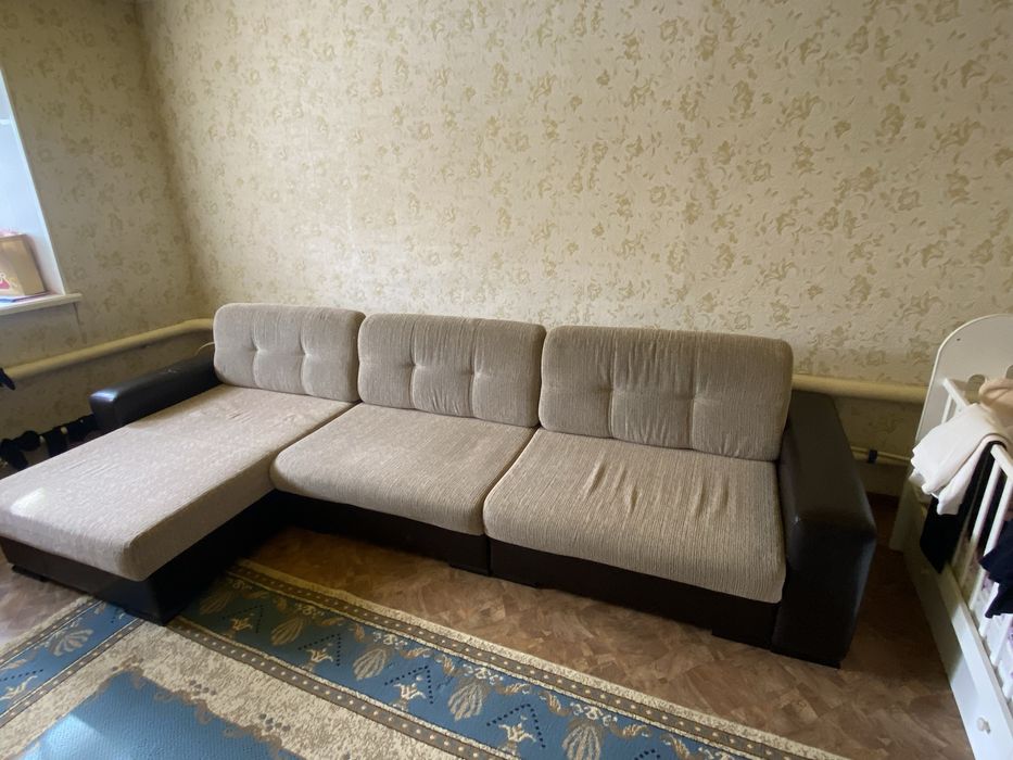 Диван б/у торг есть