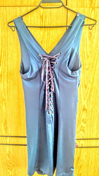 Официална сива рокля