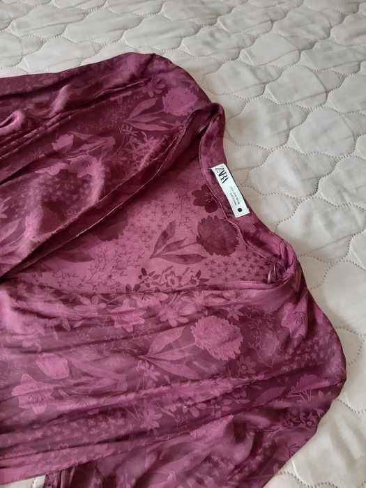Rochie eleganta scurta burgundy mov inchis zara nepurtata