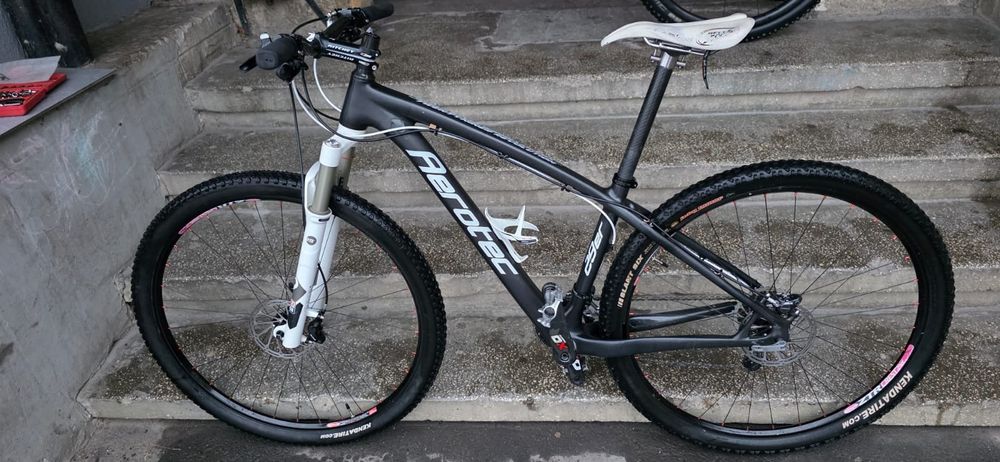 Bicicleta CARBON Aerotec 29"