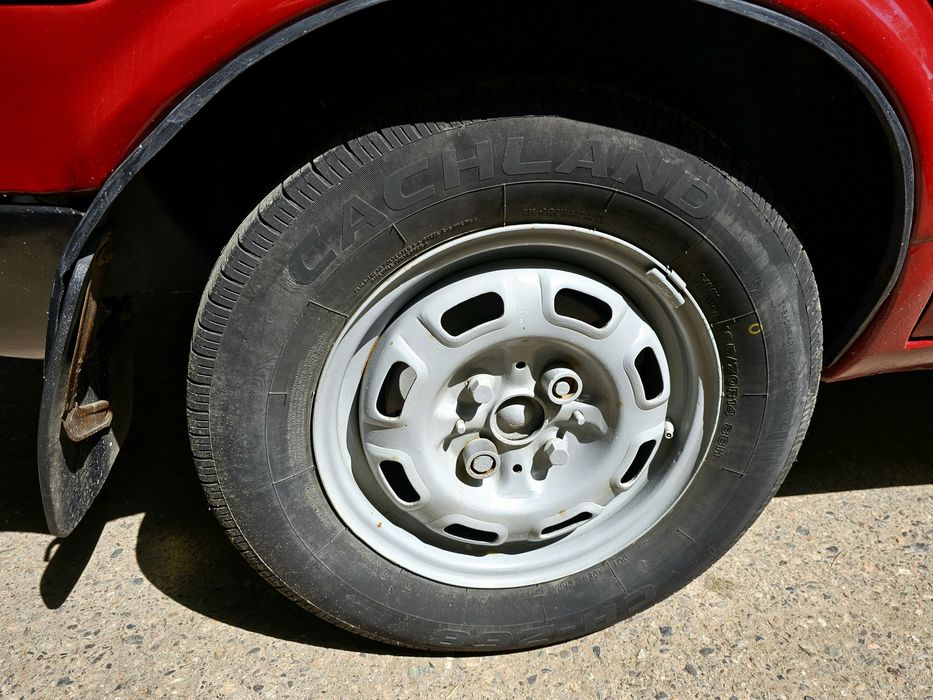 Продаётся Москвич 21412