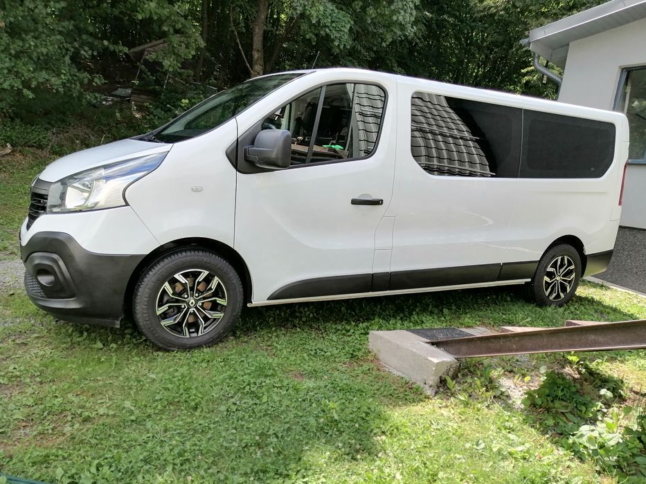 RENAULT Unknown Model 2019