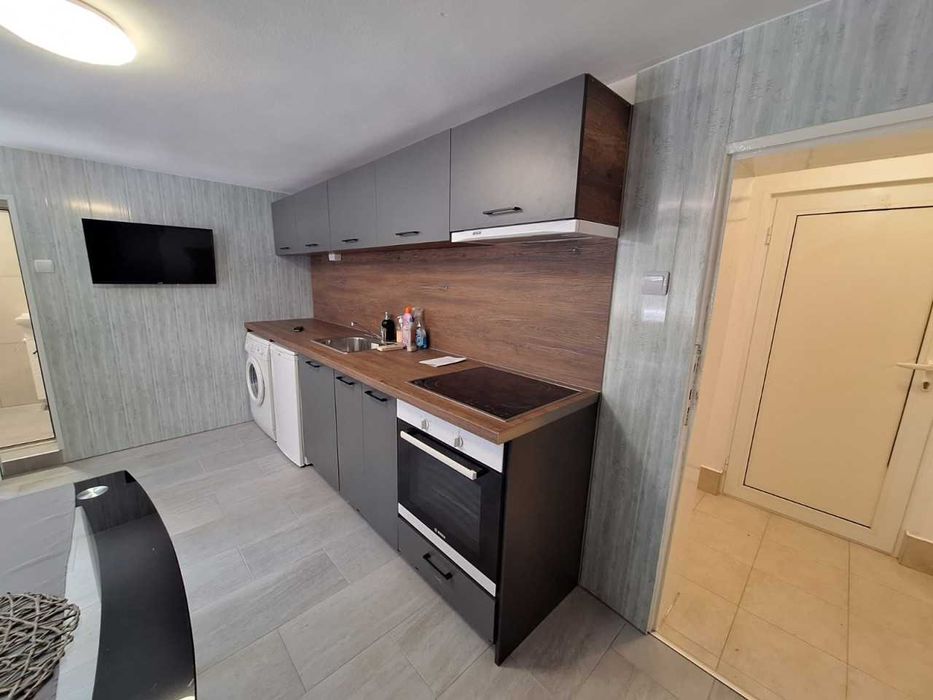 Продава се Двустаен апартамент в Пловдив, Център - 45 кв.м за 2178 €/кв.м - Снимка #3