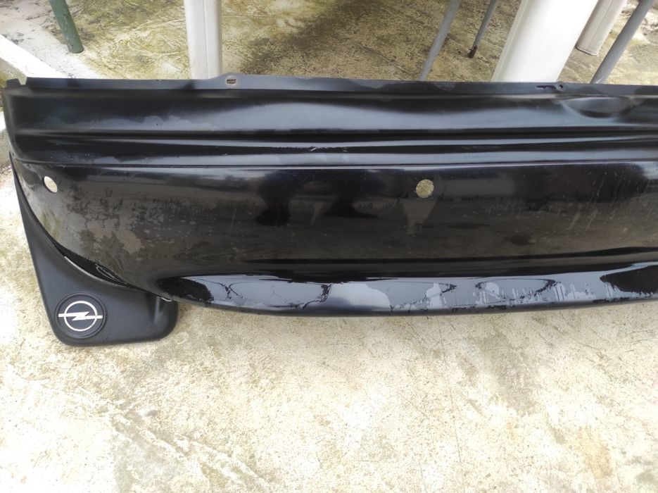 Продавам задна броня за Корса Б