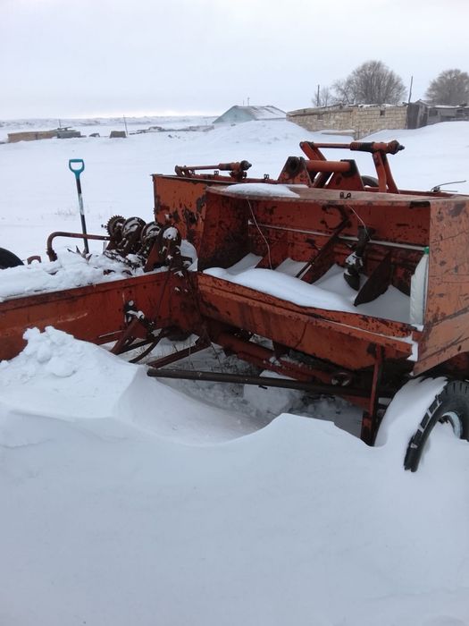 Продам 2 тюковых пресса для сена