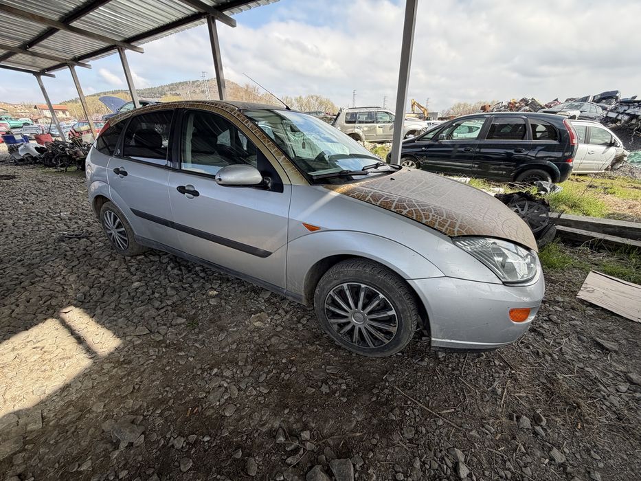 Форд  фокус 2.0 130кс 1999г бензин На Части