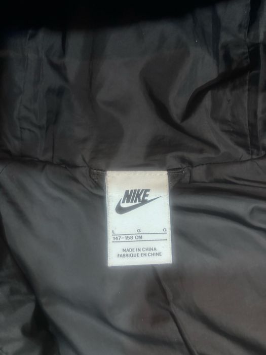 Капитонирано зимно яке Sportswear с качулка и вата, Черен/Електриковозелен,