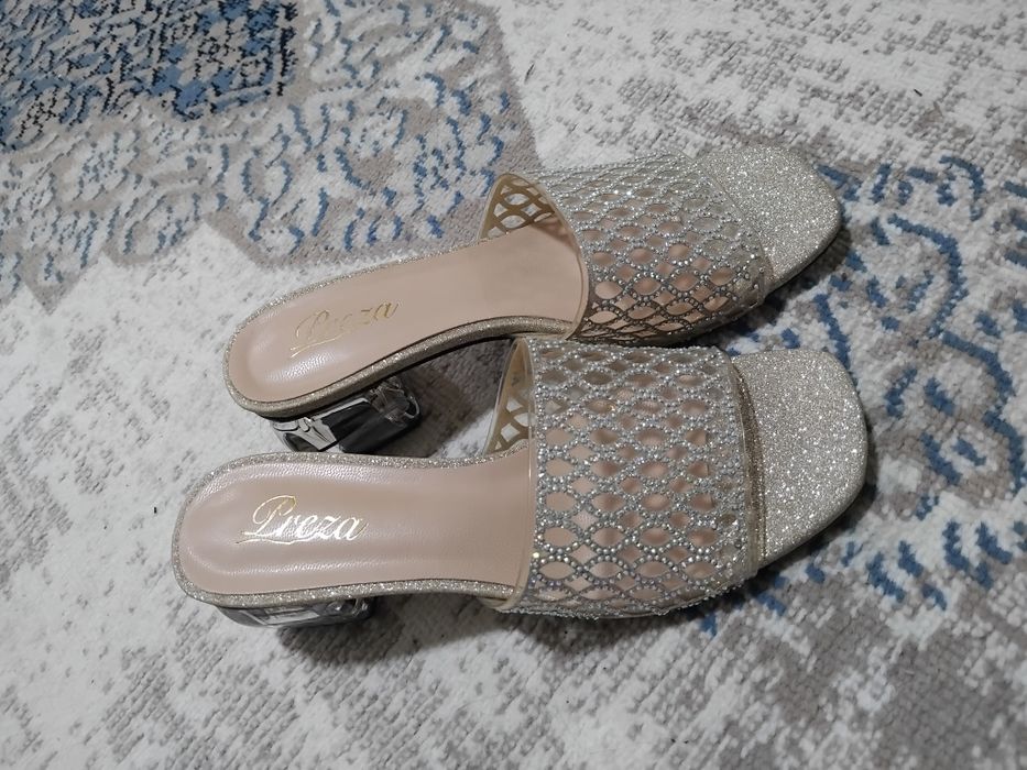 Тапочка женский.