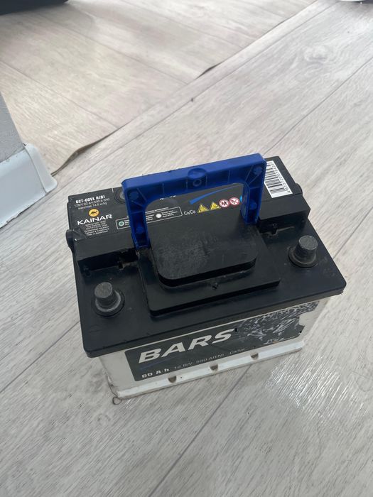 Аккумулятор для машины 60%