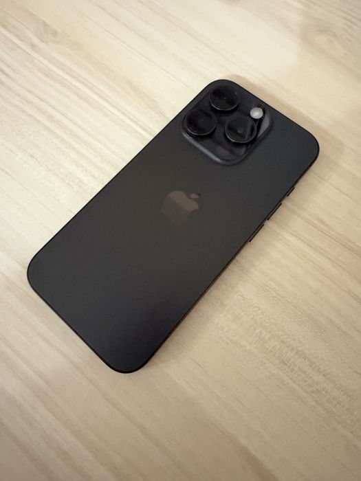 iPhone 15 Pro 128GB – Black Titanium