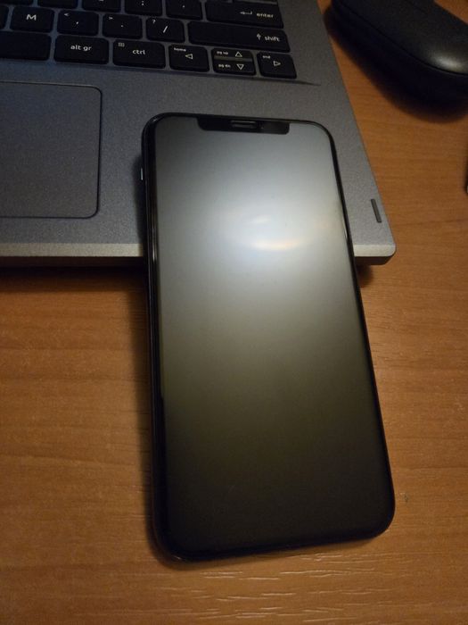 iPhone 11 Pro 256GB (Baterie NOUA) + husa + cablu USB