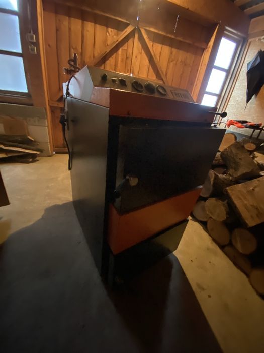 Centrala pe lemne FERROLI + puffer 1 tona