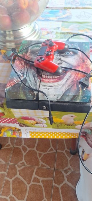 Consola Ps4  +1 controler 650 lei