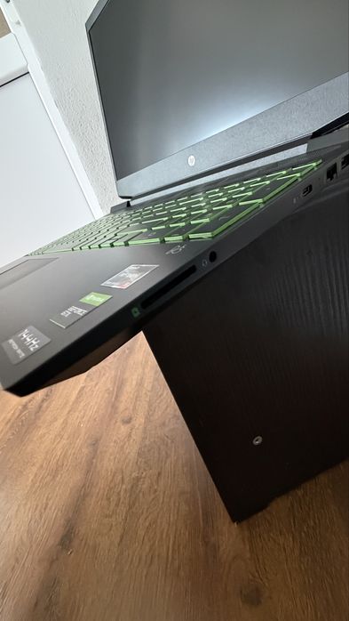 Laptop Gaming HP Pavilion 15 | Ryzen 5 5600H (Peste i7-10th Gen) | 144Hz | Ca NOU