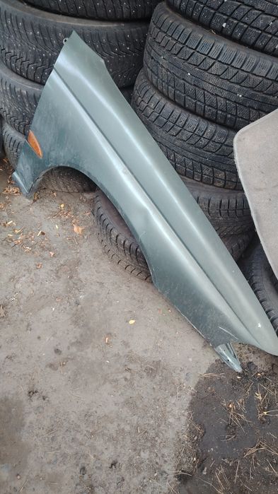 Переднее крыло Subaru legacy