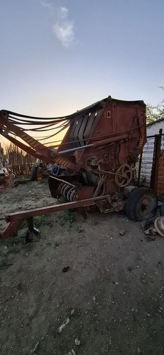 Пресс подборщик рулон