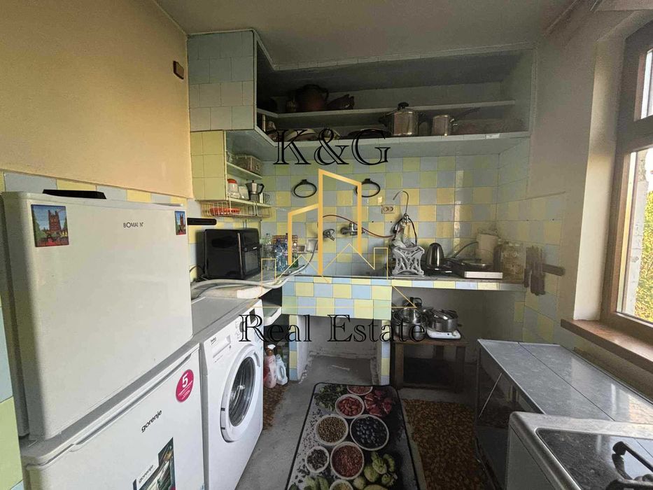 Продава се Къща в с. Стражец, Област Разград - 240 кв.м за 957 €/кв.м - Снимка #6