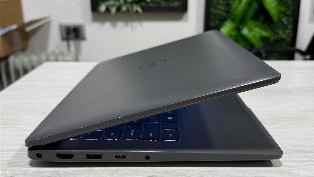 Dell Latitude 3450  - 14" FullHD ips - Core i5-1345U  16GB/256GB