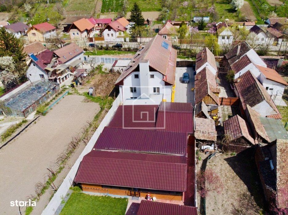 Afacere la cheie: Camin batrani 1143mp, Jacuzzi, Sauna, 0% Comision