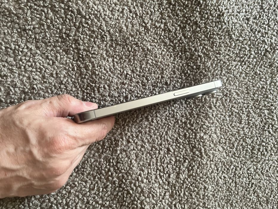 Продам айфон 15 про макс 256гб