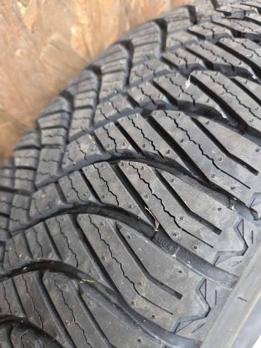 Pret Fix 1 buc Anvelopa Noua de Iarna cu defect 195 65 R15 M+S 91V