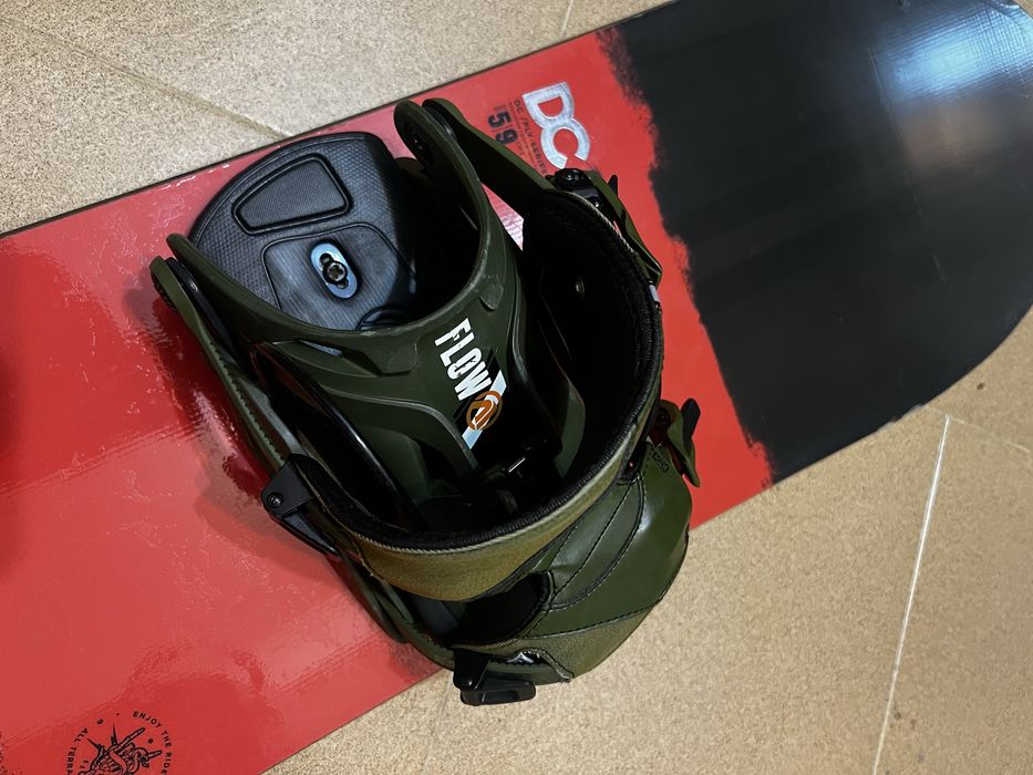 Автомати за snowboard Flow