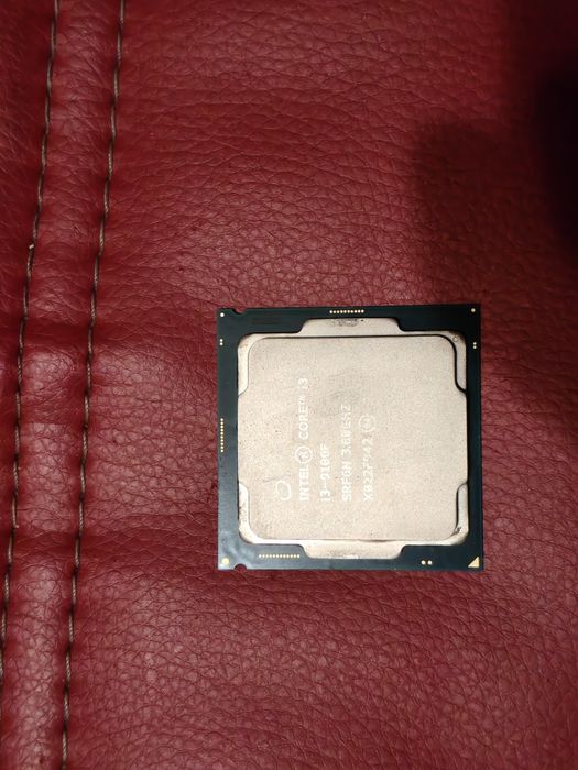 Vând procesoare Intel i5 9400f 9600k 10105