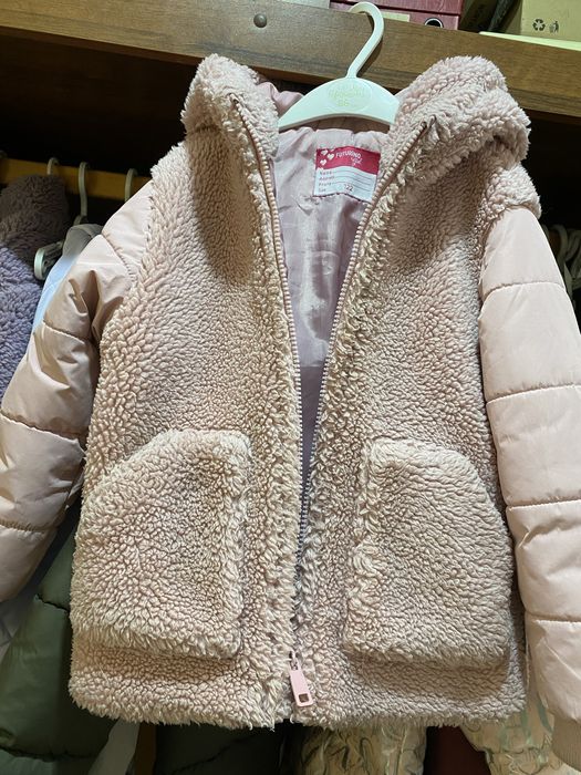 Продам куртку весенюю