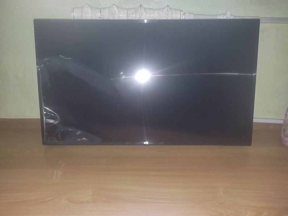 LCD телевизор LG 43