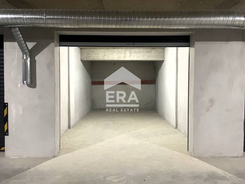 Гараж под наем широк център